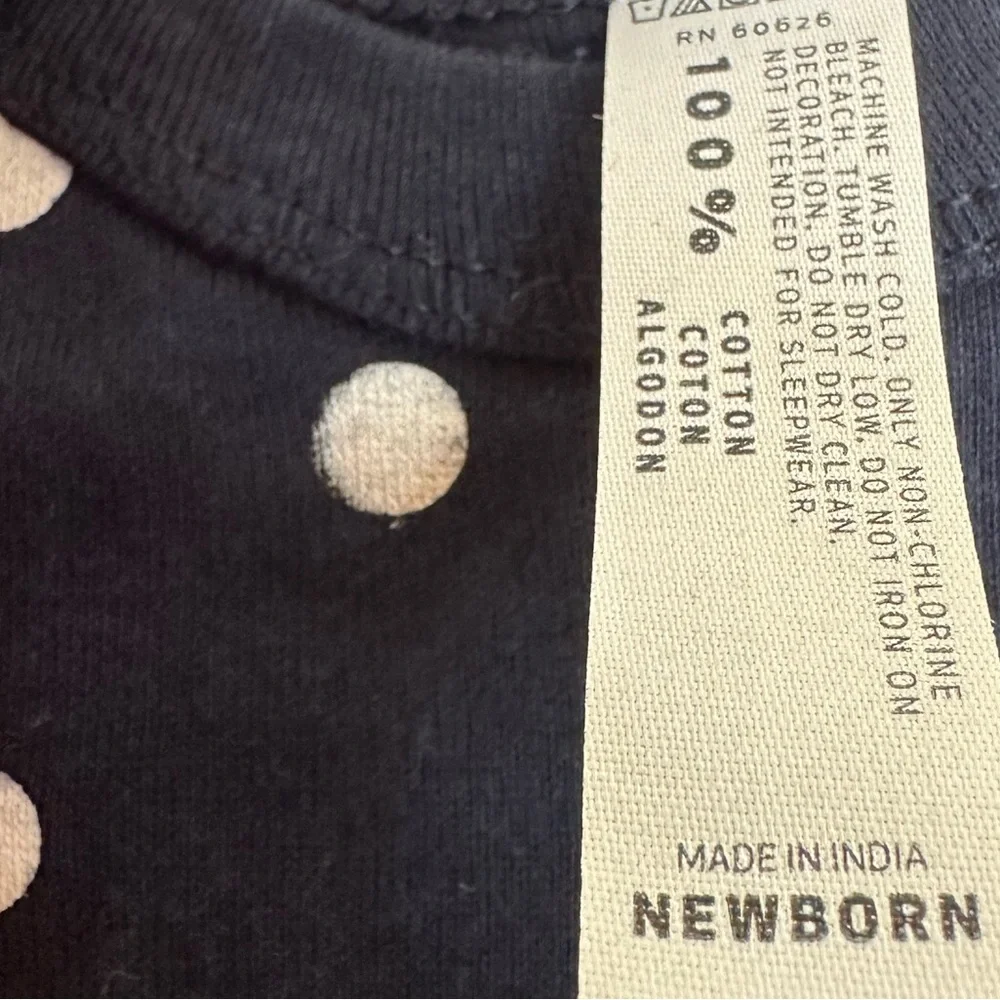 Newborn onesie bodysuit bundle of 5
